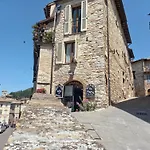 Maison Gabry - A 50Mt Da Santa Chiara Assisi