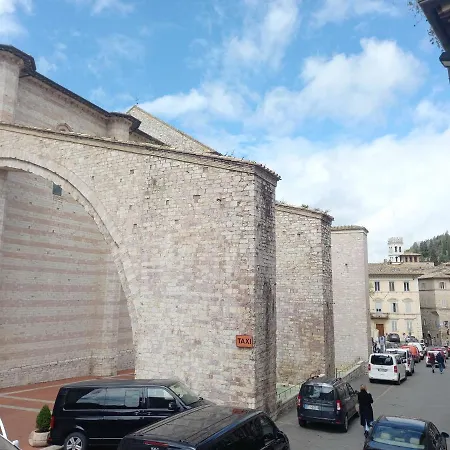 Maison Gabry * אסיסי