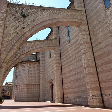 Maison Gabry - A 50mt Da Santa Chiara דירה *