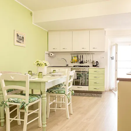 Maison Gabry - A 50mt Da Santa Chiara Lägenhet *